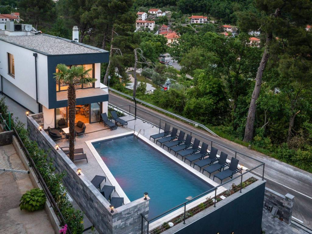 Дом в Опатии, Хорватия, 410 м² - фото 1