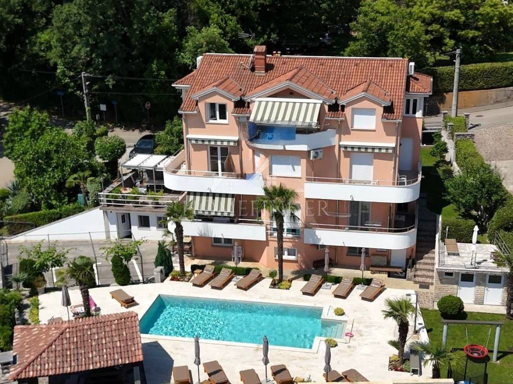 Дом в Опатии, Хорватия, 970 м² - фото 1