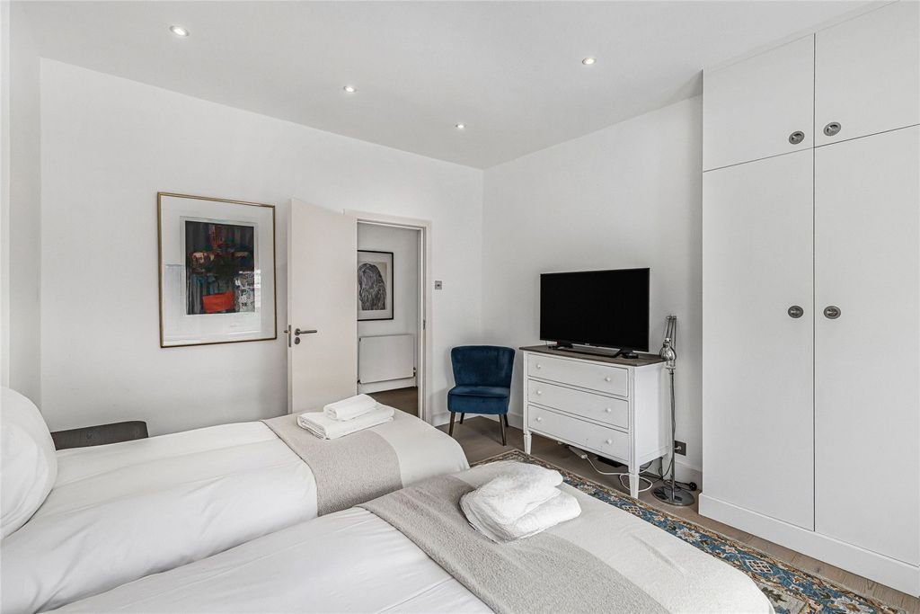 Квартира в Лондоне, Великобритания, 105 м² - фото 2