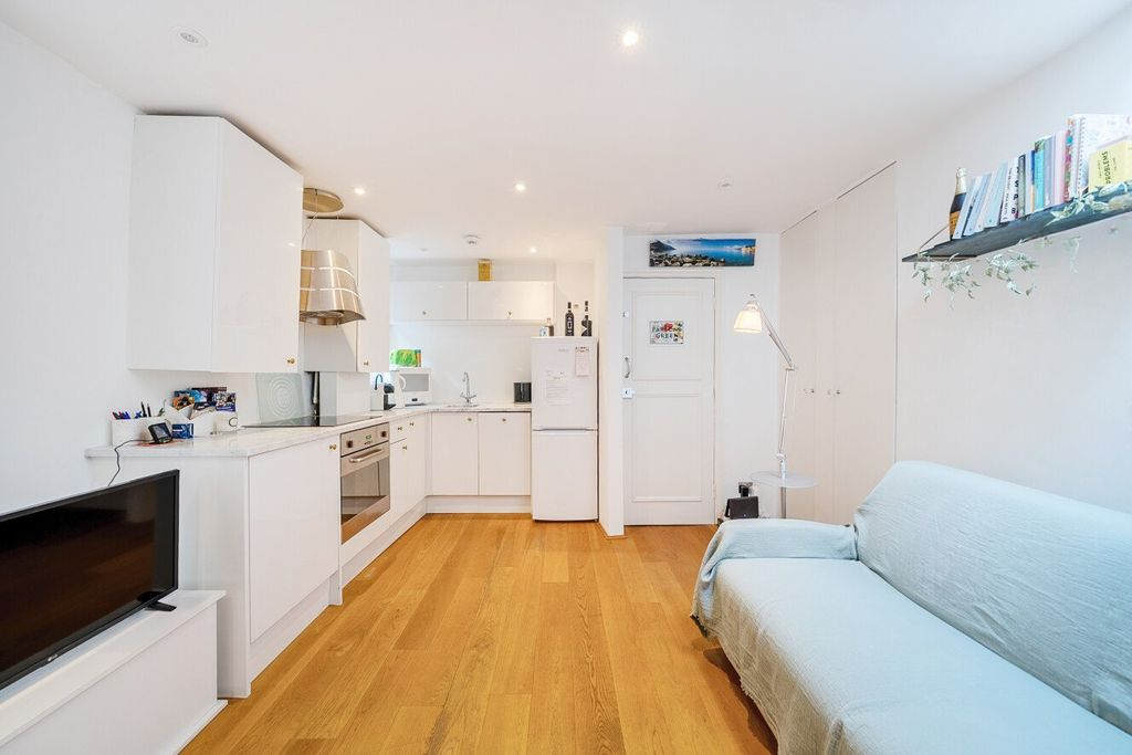 Квартира в Лондоне, Великобритания, 29 м² - фото 2