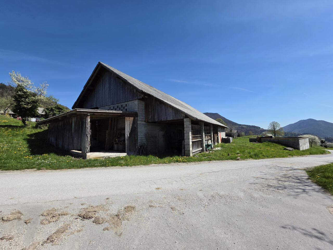 Ферма в Целе, Словения, 174 843 м² - фото 3