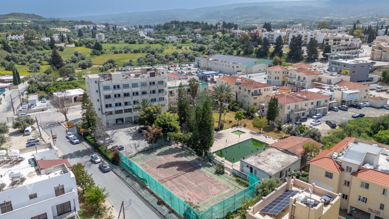 Отель, гостиница в Пафосе, Кипр, 516 м² - фото 1