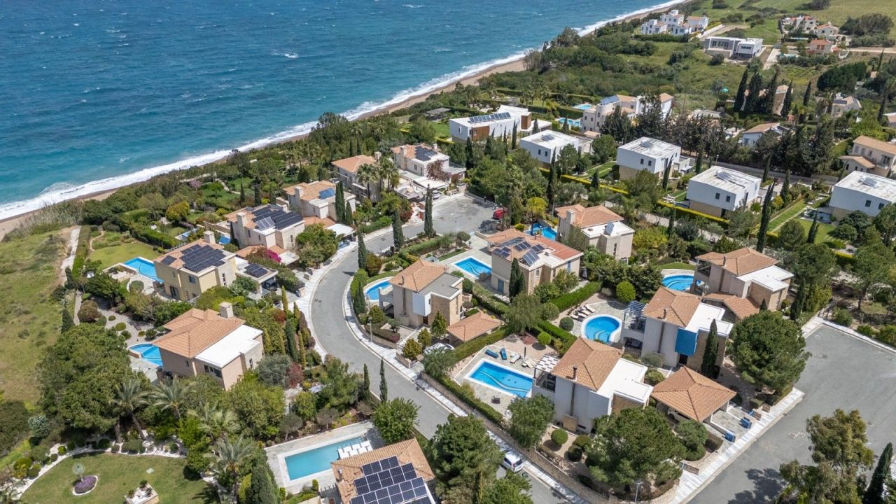 Вилла в Пафосе, Кипр, 220 м² - фото 2