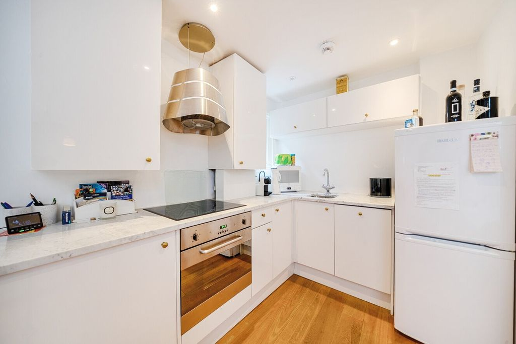 Квартира в Лондоне, Великобритания, 29 м² - фото 5