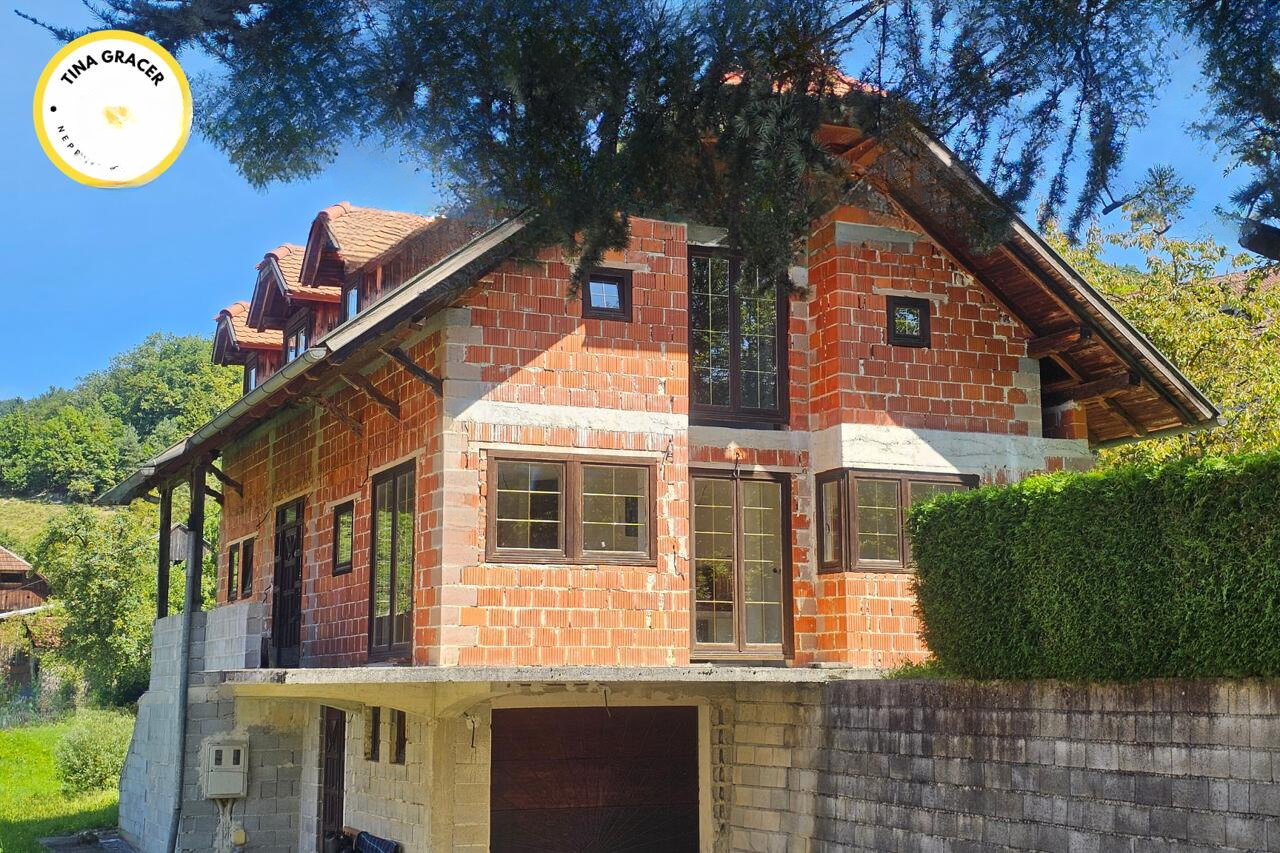 Ферма в Лашко, Словения, 130 000 м² - фото 8