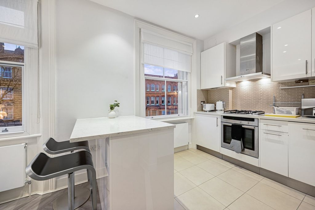 Квартира в Лондоне, Великобритания, 39 м² - фото 11