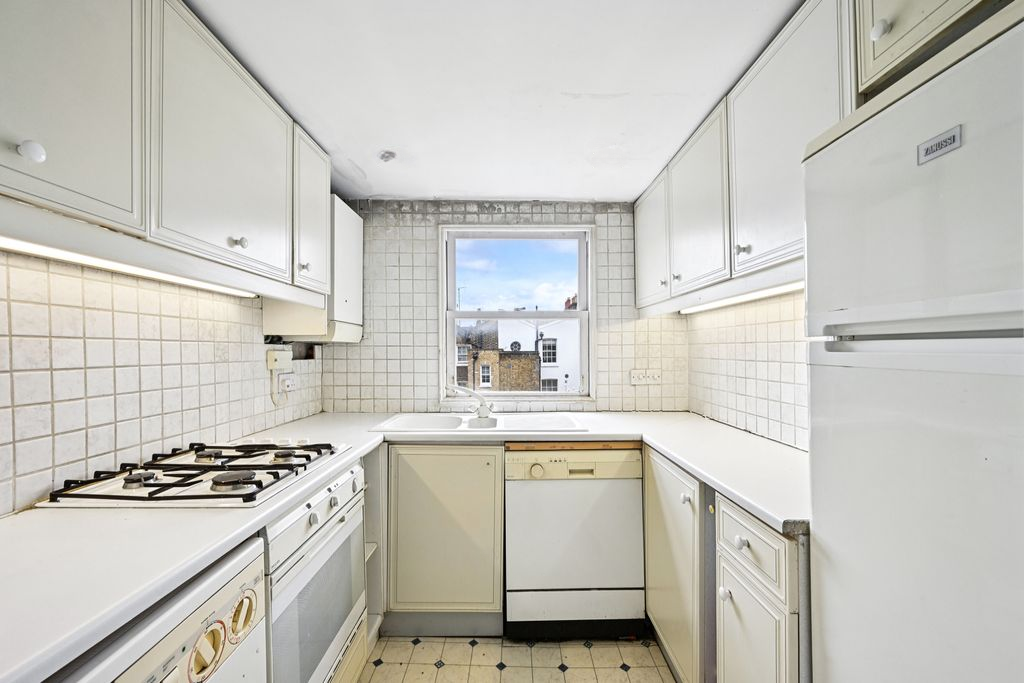 Квартира в Лондоне, Великобритания, 46 м² - фото 13