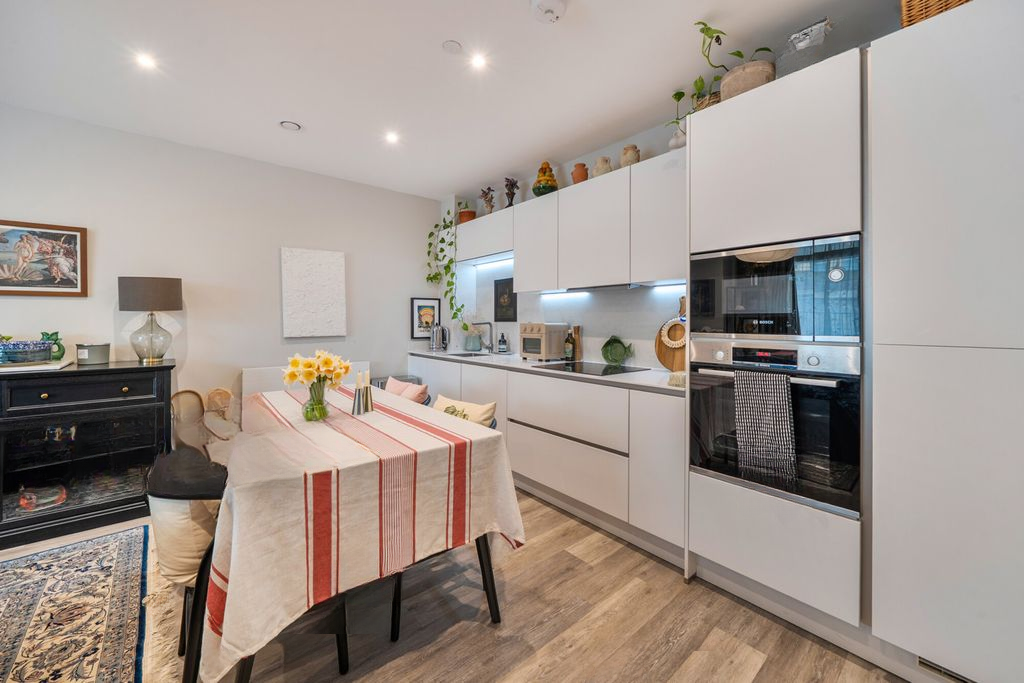 Квартира в Лондоне, Великобритания, 56 м² - фото 14