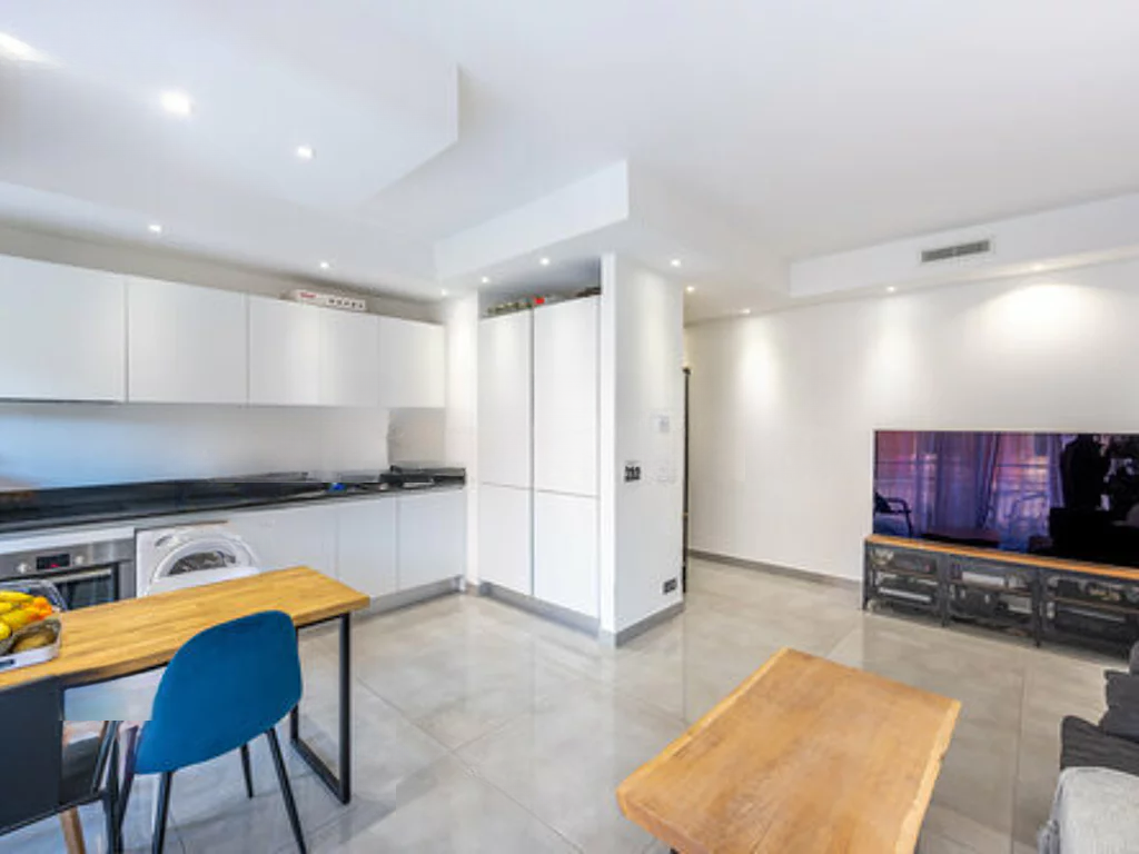 Квартира в Монако, Монако, 95 м² - фото 6