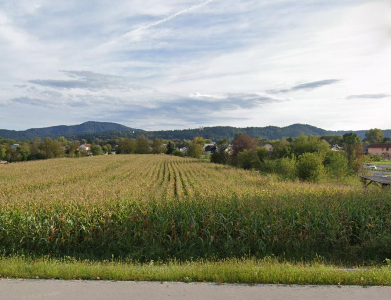 Земля в Любляне, Словения, 2 536 м² - фото 1