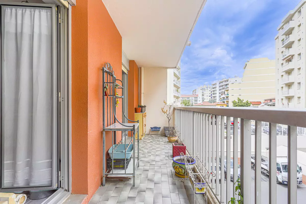 Апартаменты в Ницце, Франция, 90 м² - фото 1