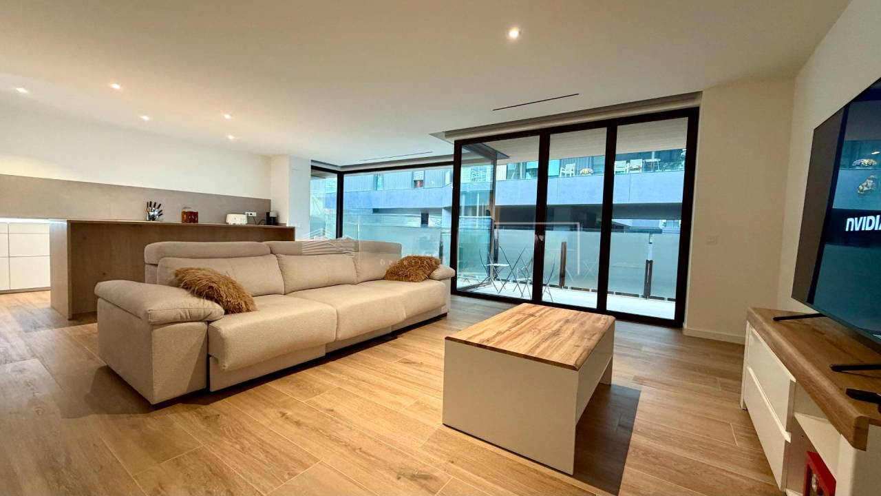 Квартира в Эскальдесе, Андорра, 142 м² - фото 1