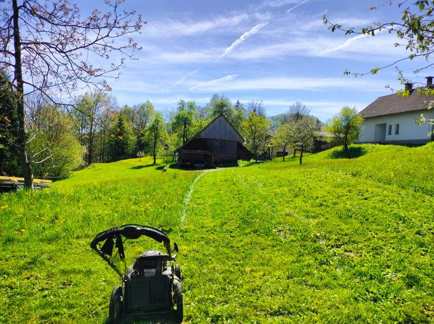 Земля в Есенице, Словения, 300 м² - фото 1