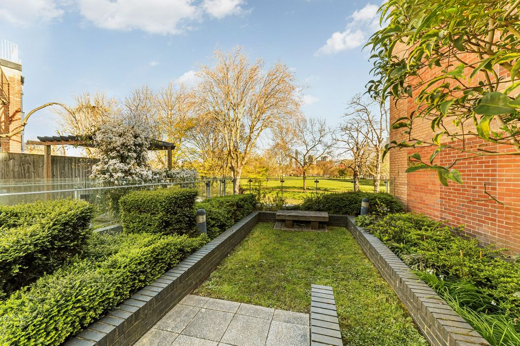 Квартира в Лондоне, Великобритания, 45 м² - фото 2