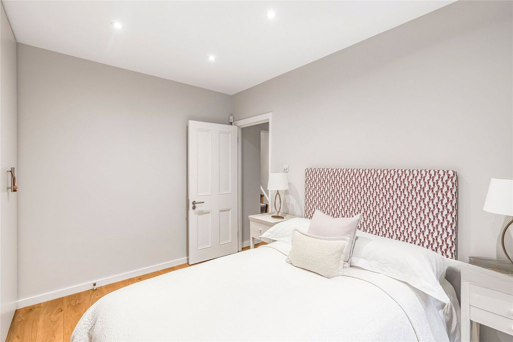 Квартира в Лондоне, Великобритания, 211 м² - фото 2