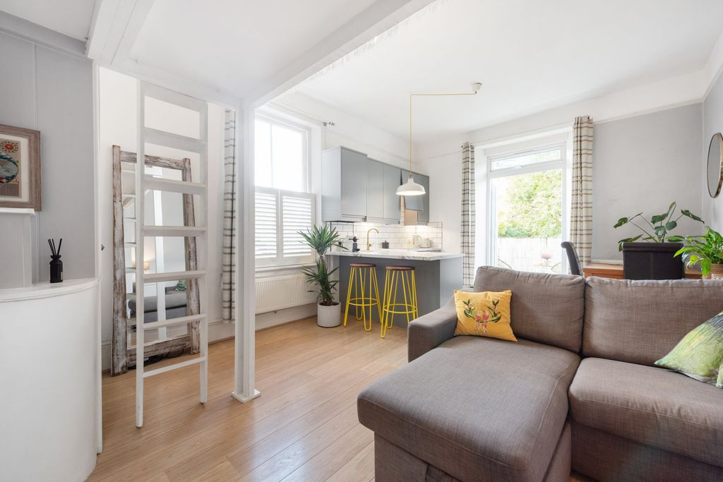 Квартира в Лондоне, Великобритания, 34 м² - фото 2