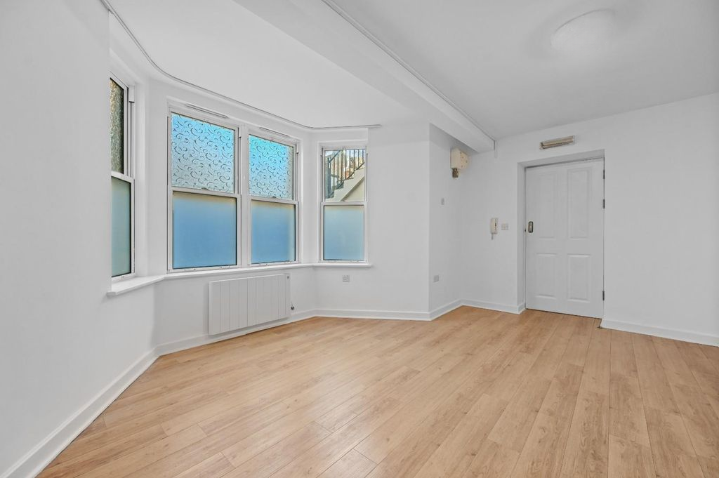 Квартира в Лондоне, Великобритания, 34 м² - фото 3