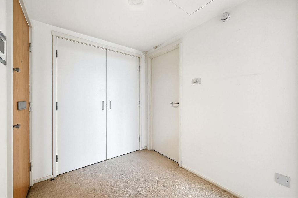 Квартира в Лондоне, Великобритания, 61 м² - фото 11