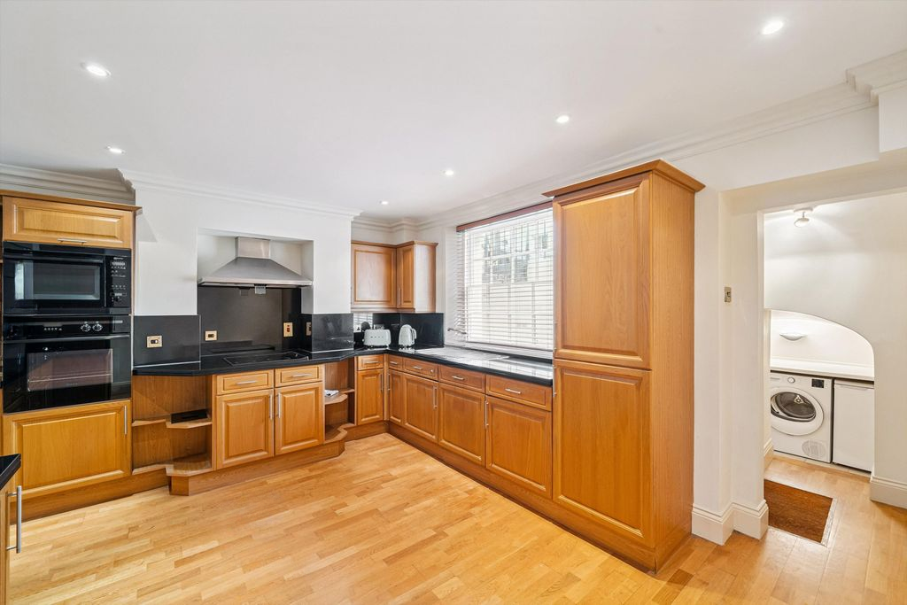 Квартира в Лондоне, Великобритания, 155 м² - фото 12