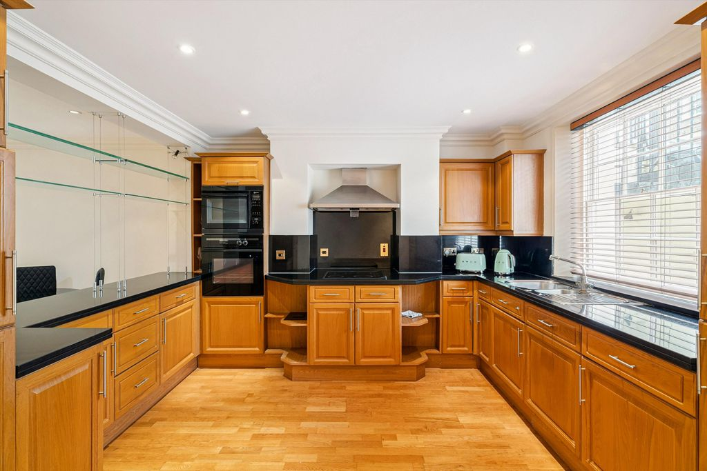 Квартира в Лондоне, Великобритания, 155 м² - фото 13