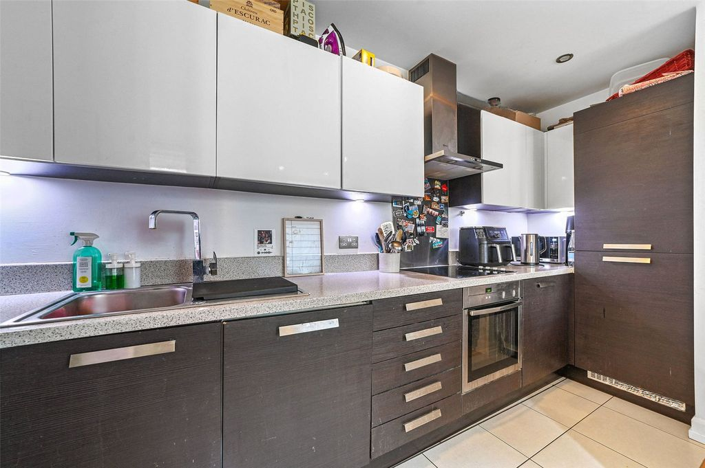 Квартира в Лондоне, Великобритания, 46 м² - фото 17