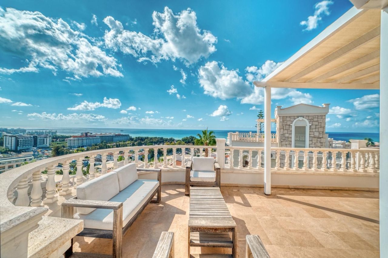 Вилла в Конаклы, Турция, 250 м² - фото 1