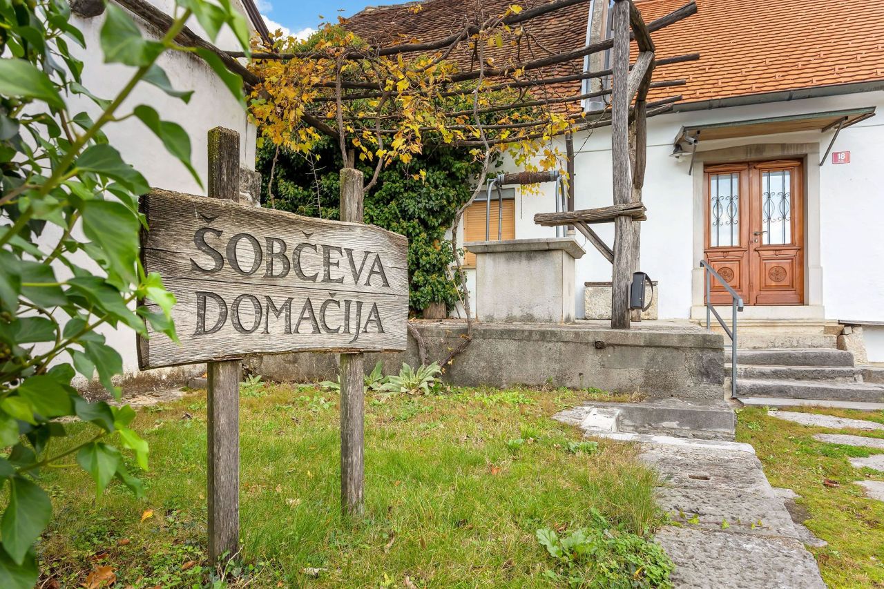 Дом в Пивке, Словения, 357 м² - фото 1