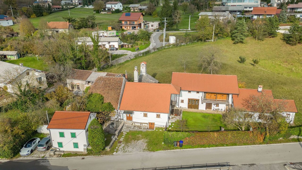 Дом в Пивке, Словения, 357 м² - фото 18