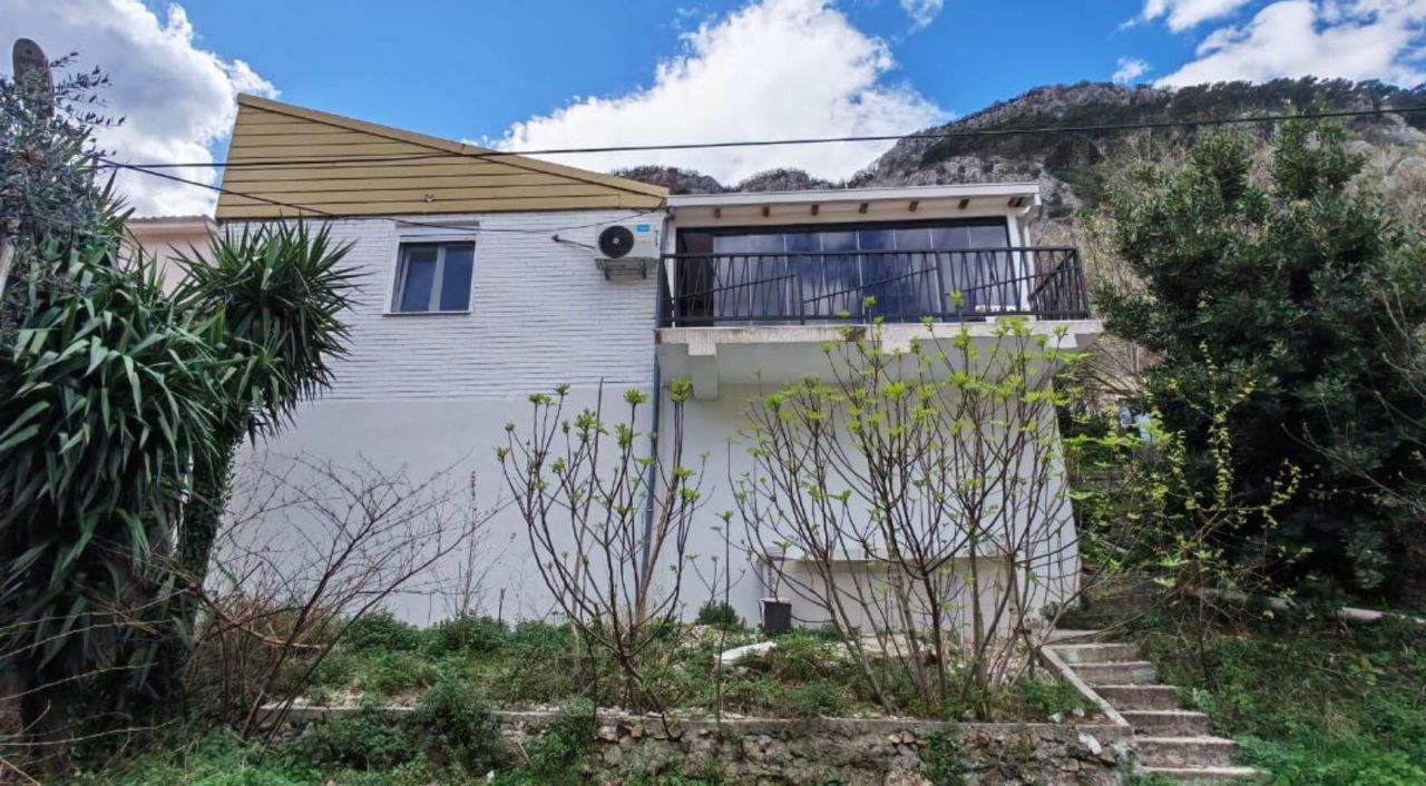 Дом в Которе, Черногория, 120 м² - фото 12