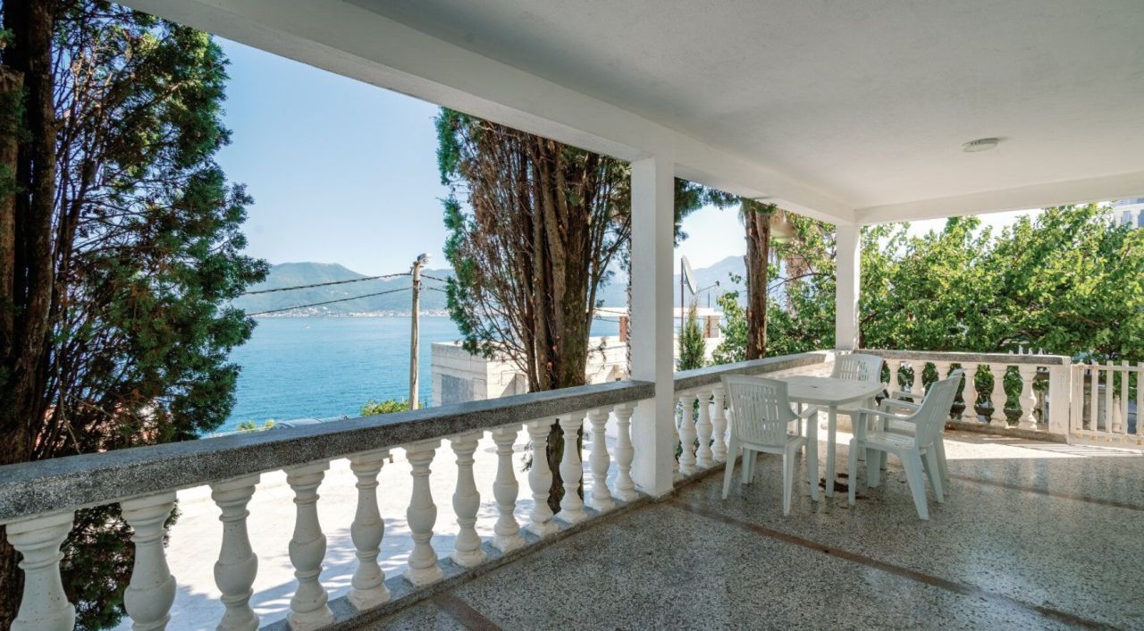 Дом в Крашичах, Черногория, 290 м² - фото 3