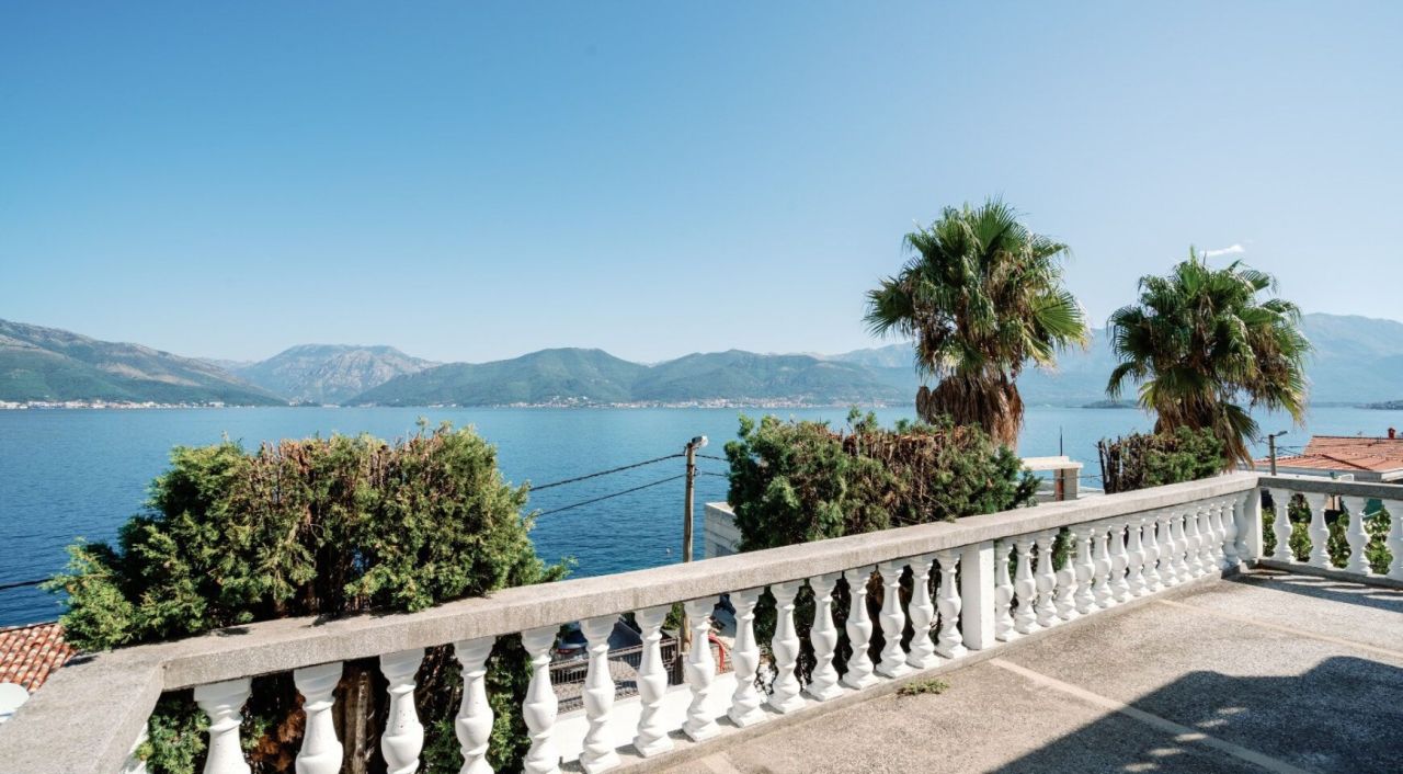 Дом в Крашичах, Черногория, 290 м² - фото 2