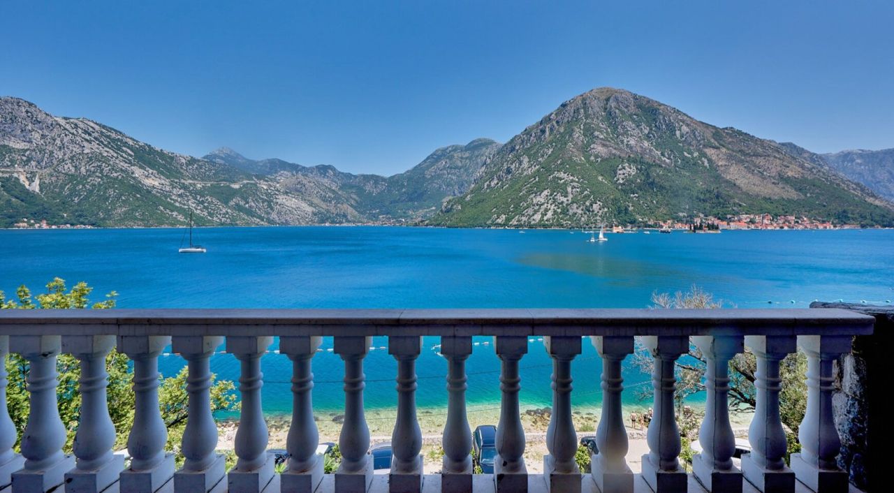 Вилла в Костанице, Черногория, 235 м² - фото 3