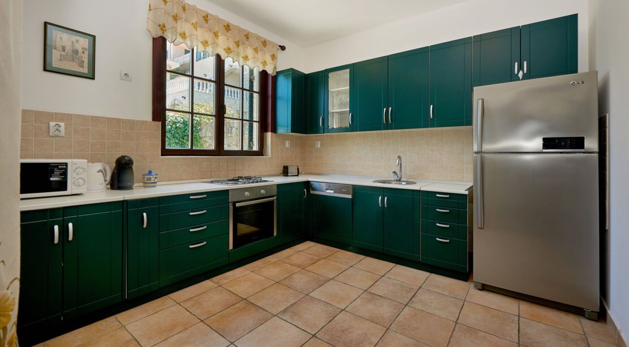 Вилла в Костанице, Черногория, 235 м² - фото 17