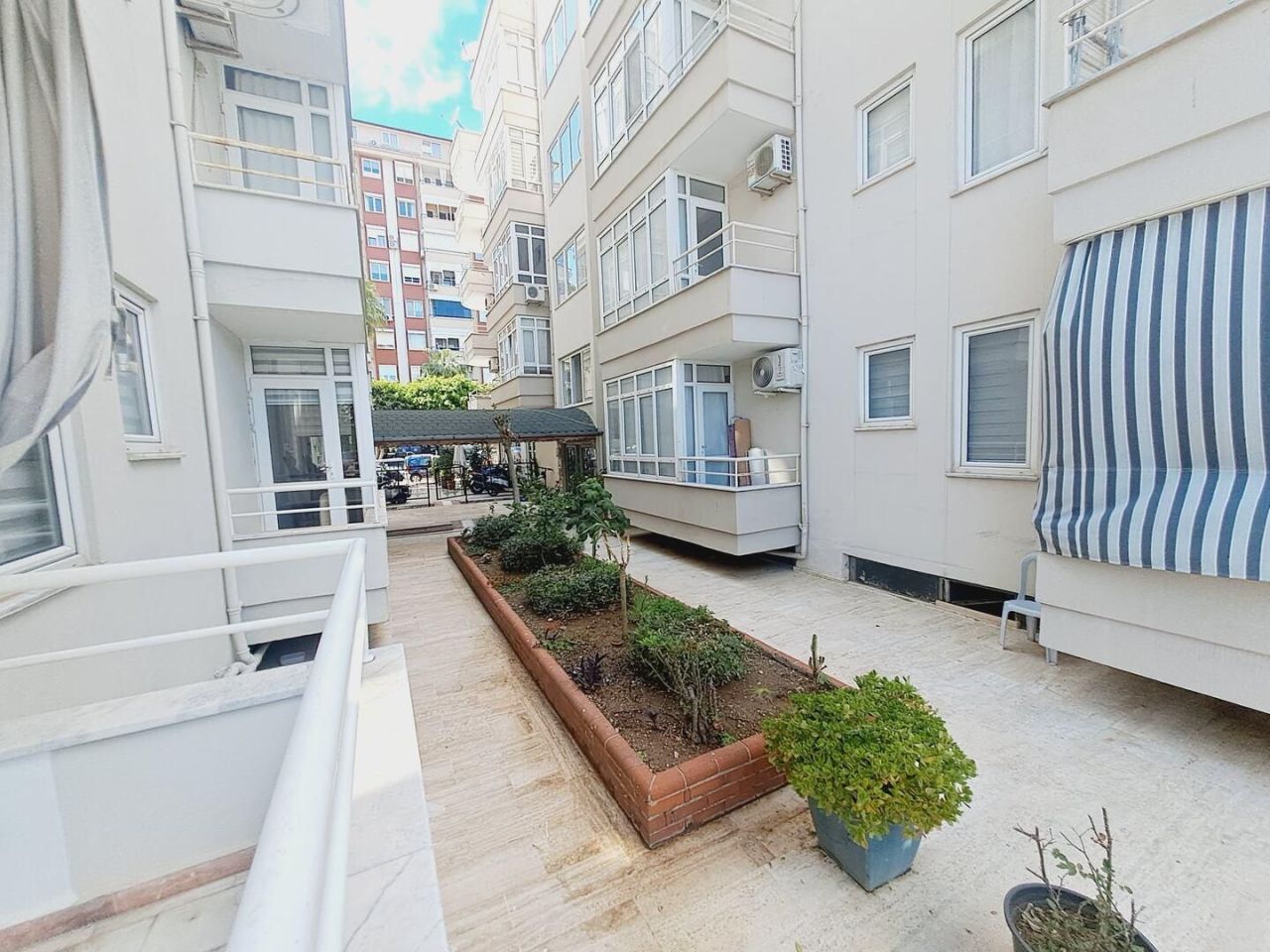 Квартира в Алании, Турция, 70 м² - фото 14