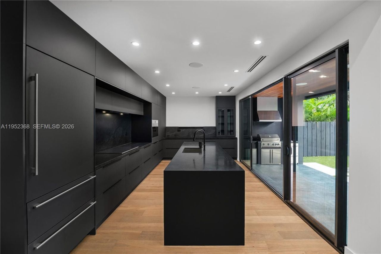 Дом в Майами, США, 280 м² - фото 6