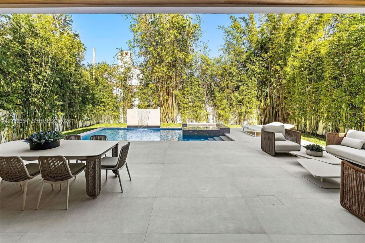 Дом в Майами, США, 280 м² - фото 8