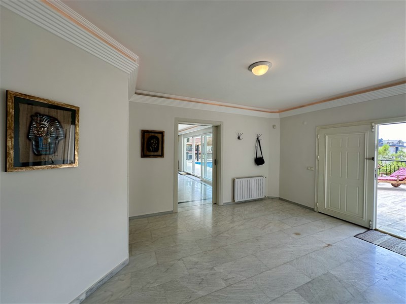 Вилла в Алании, Турция, 375 м² - фото 6