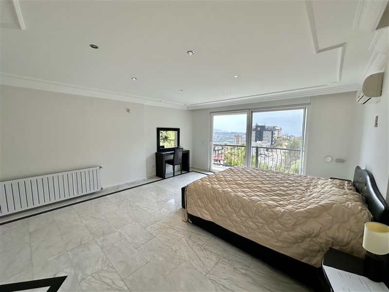 Вилла в Алании, Турция, 375 м² - фото 9