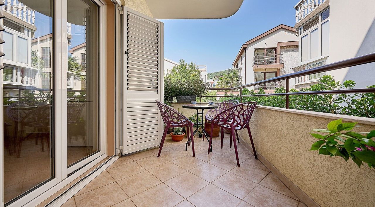 Квартира в Будве, Черногория, 62 м² - фото 8