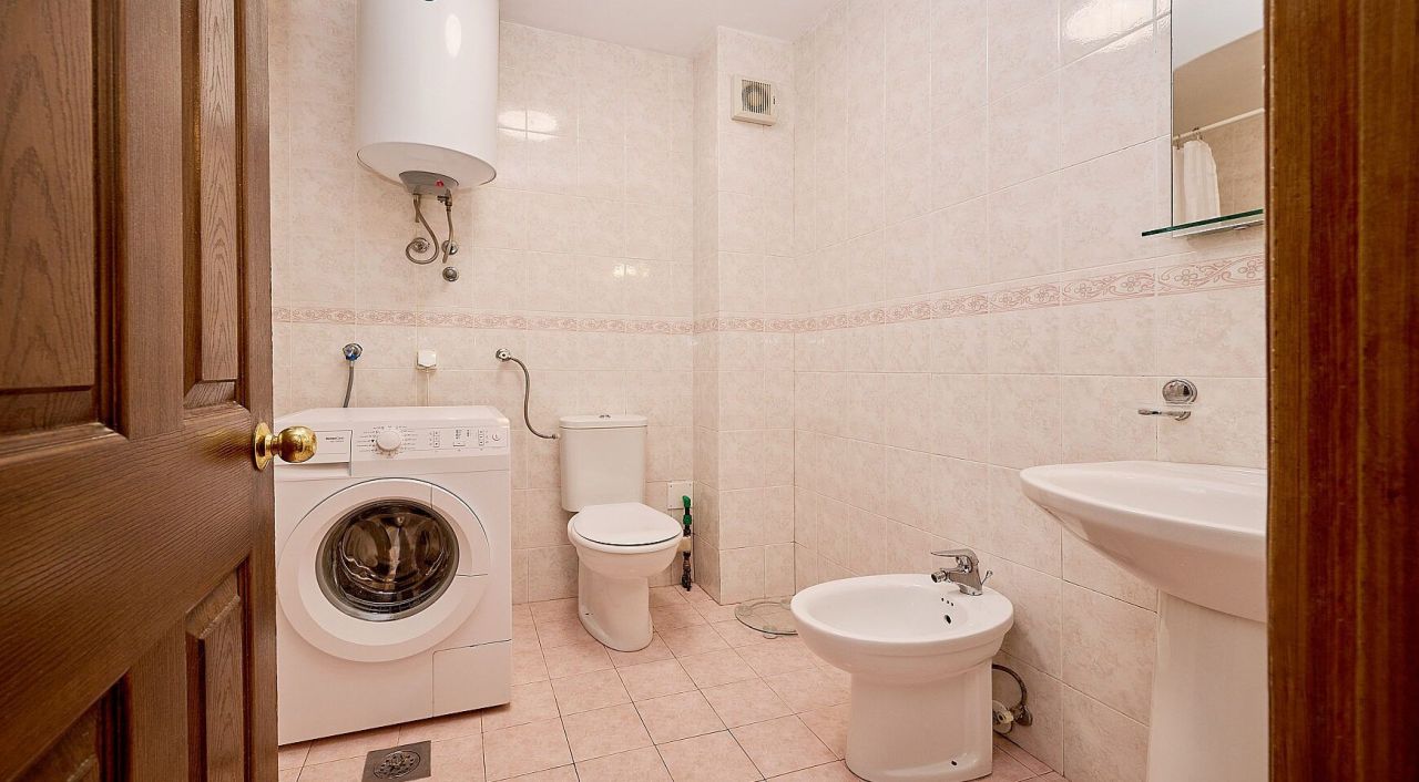 Квартира в Будве, Черногория, 62 м² - фото 14