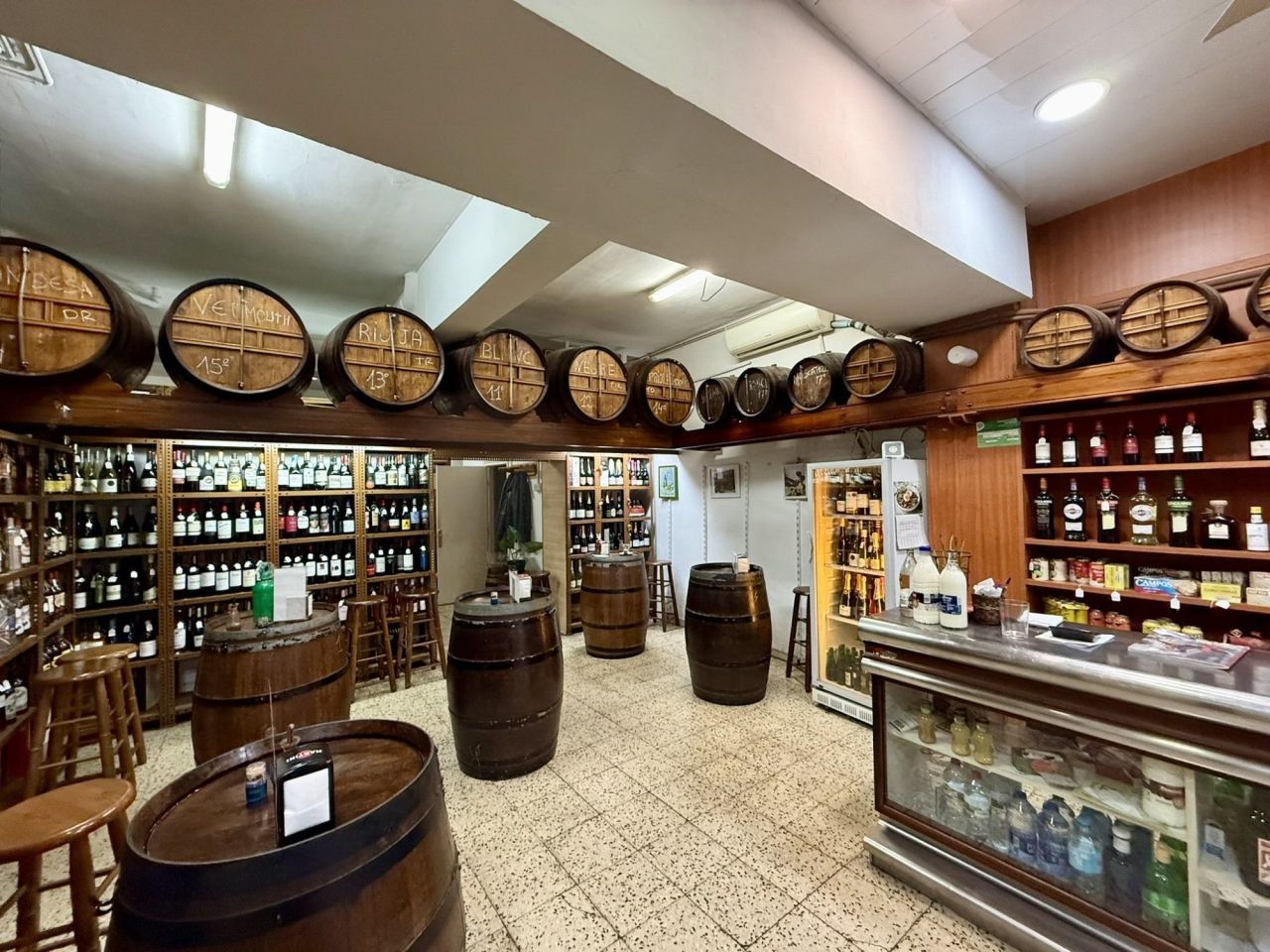 Коммерческая недвижимость в Барселоне, Испания, 149 м² - фото 7