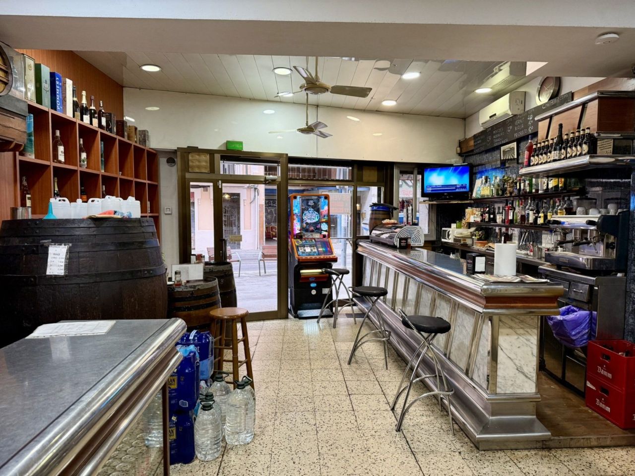 Коммерческая недвижимость в Барселоне, Испания, 149 м² - фото 9