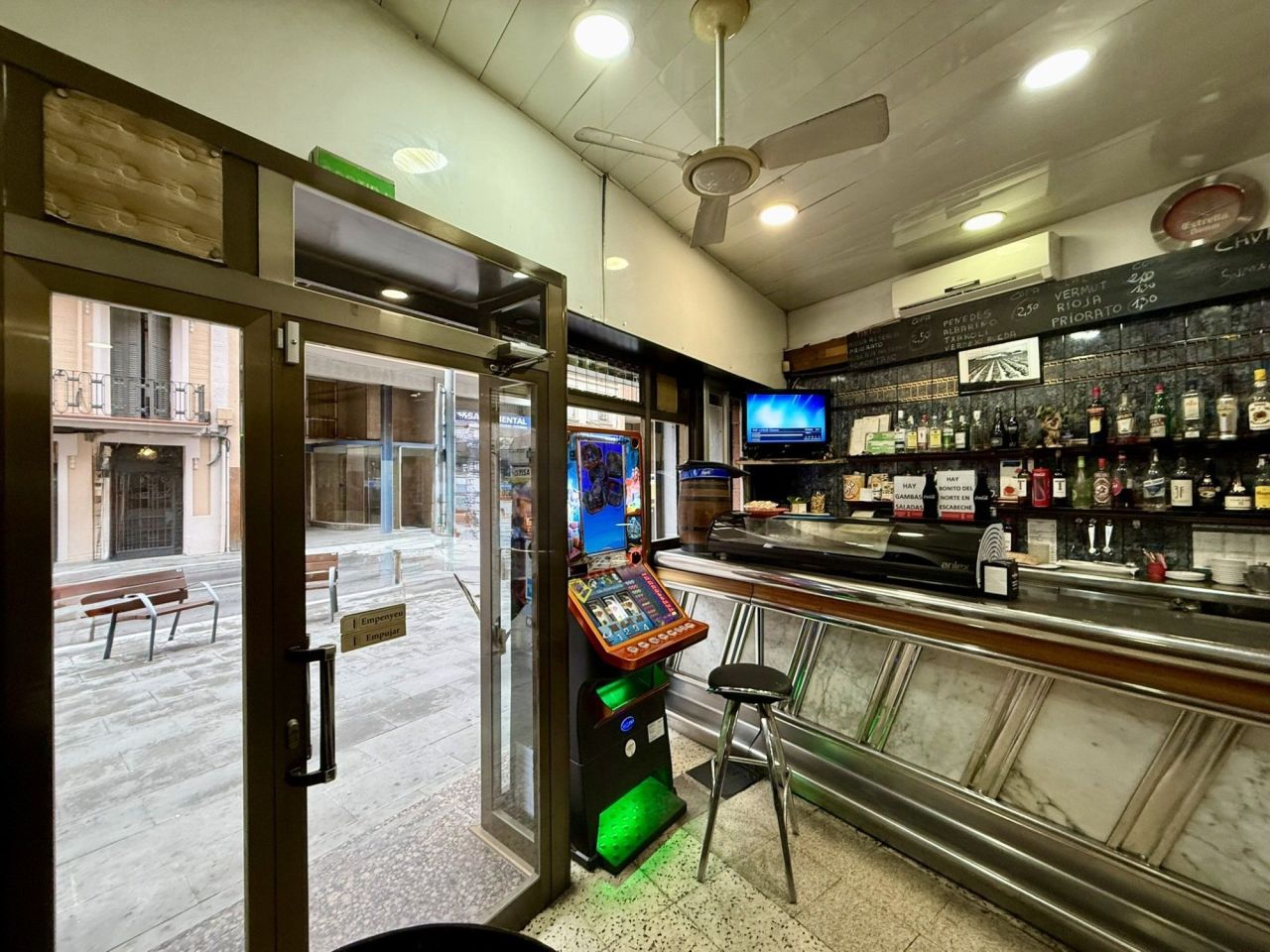 Коммерческая недвижимость в Барселоне, Испания, 149 м² - фото 11