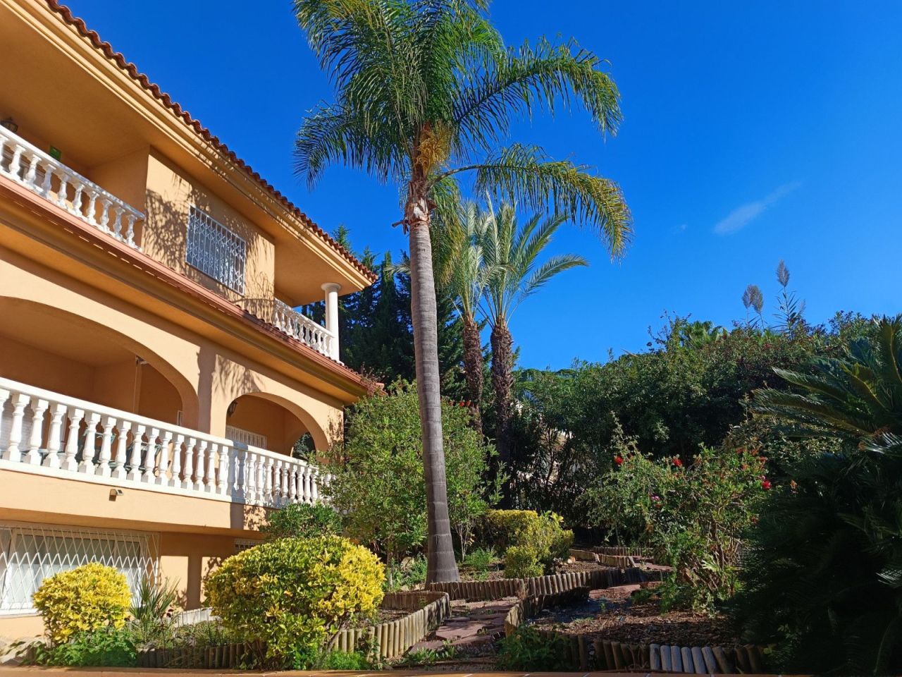 Шале в Бланесе, Испания, 413 м² - фото 1