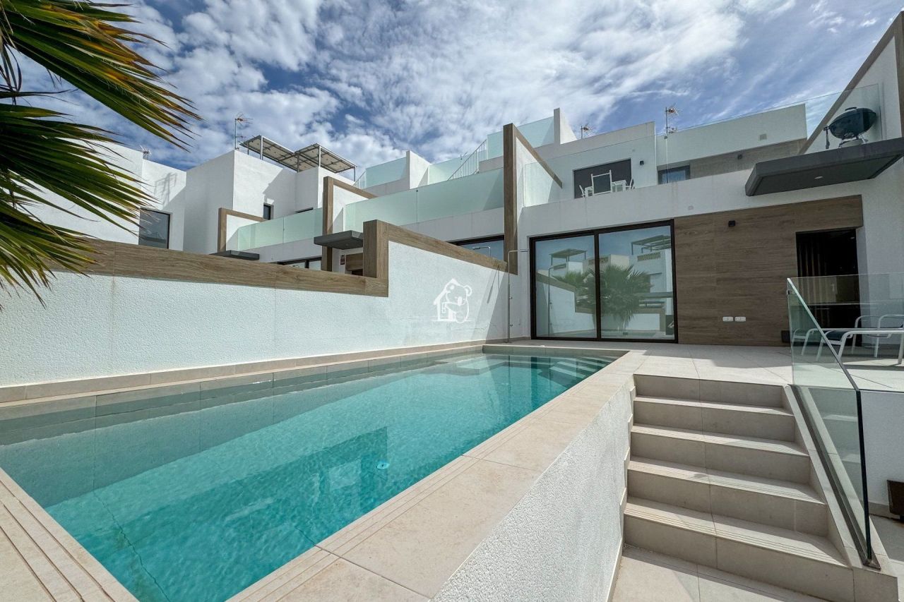 Вилла в Бенихофаре, Испания, 199 м² - фото 1