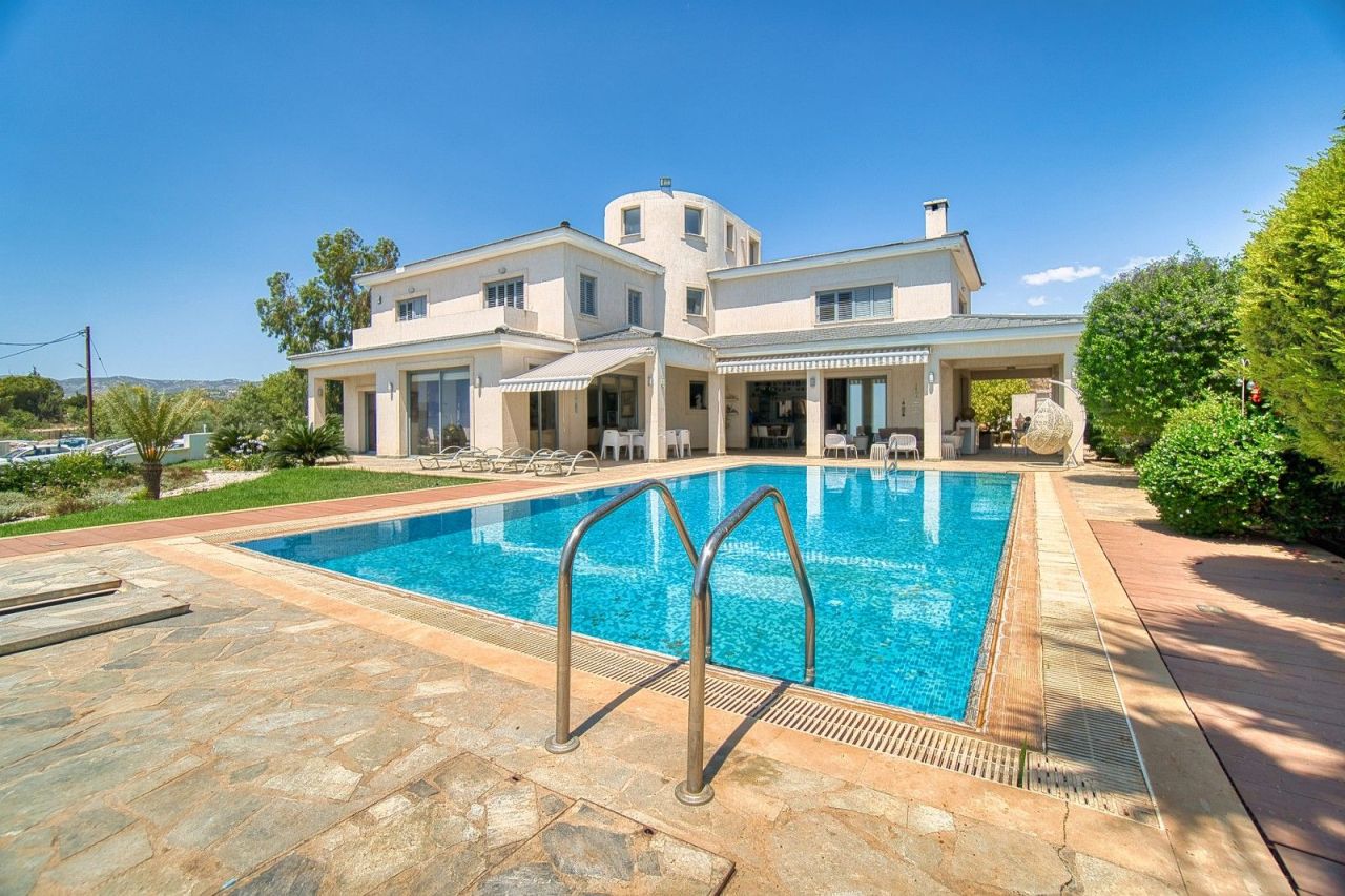 Вилла в Пафосе, Кипр, 420 м² - фото 1