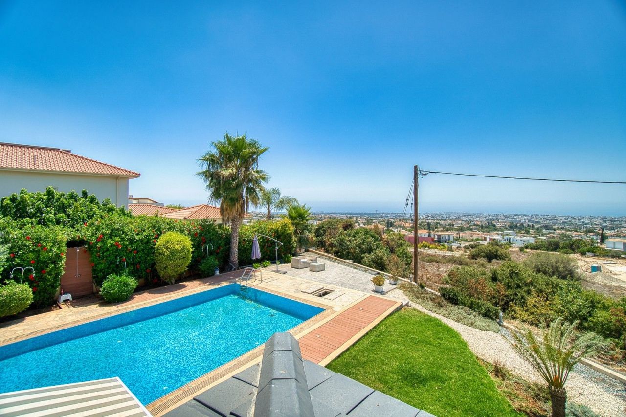 Вилла в Пафосе, Кипр, 420 м² - фото 2