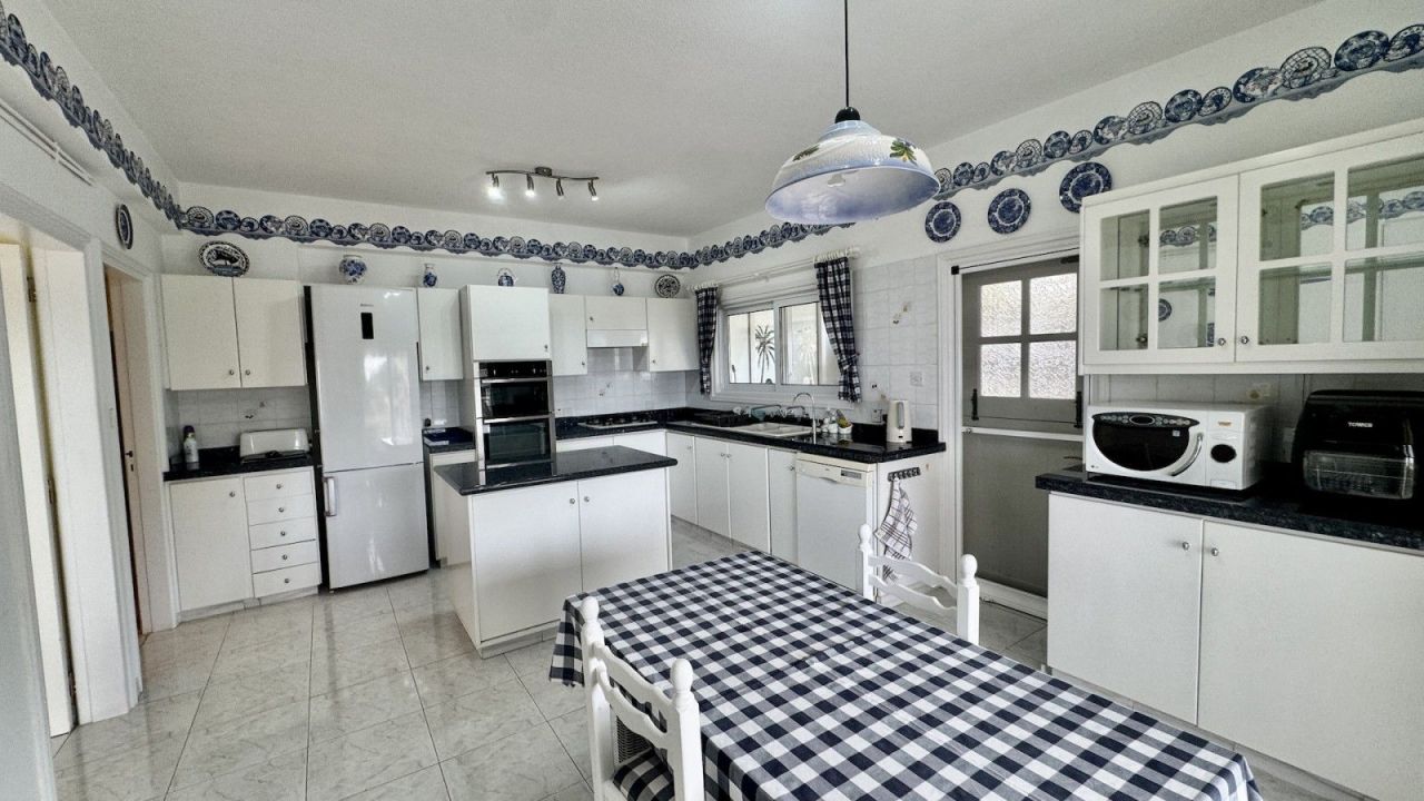 Вилла в Пафосе, Кипр, 340 м² - фото 3