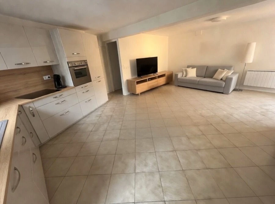 Квартира в Люксембурге, Люксембург, 70 м² - фото 2