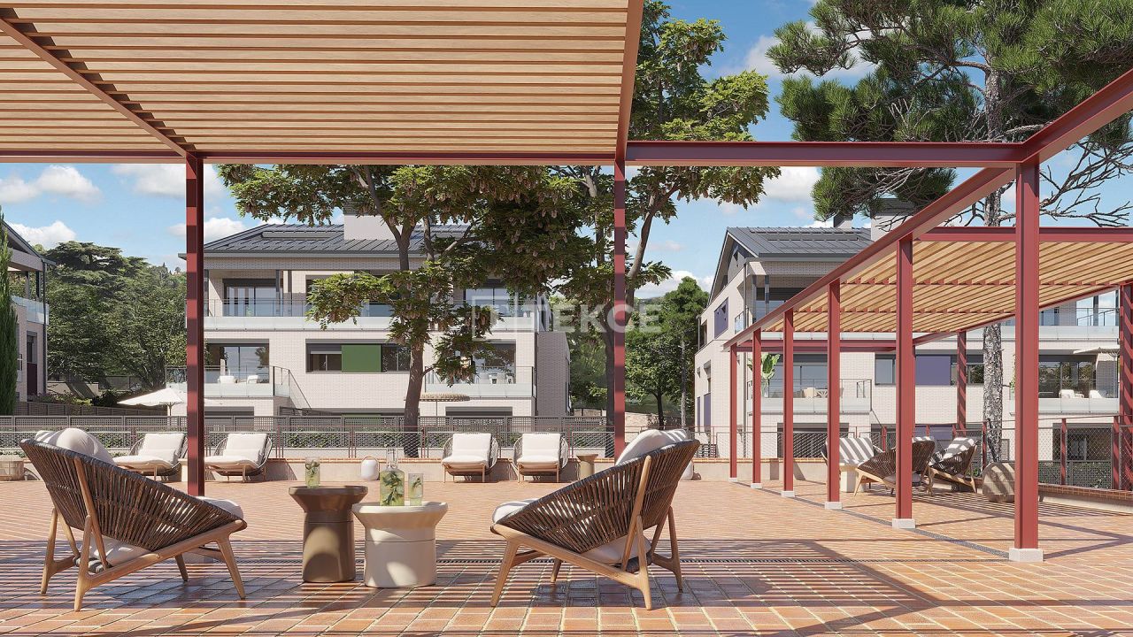 Апартаменты в Премия-де-Дальт, Испания, 79 м² - фото 1